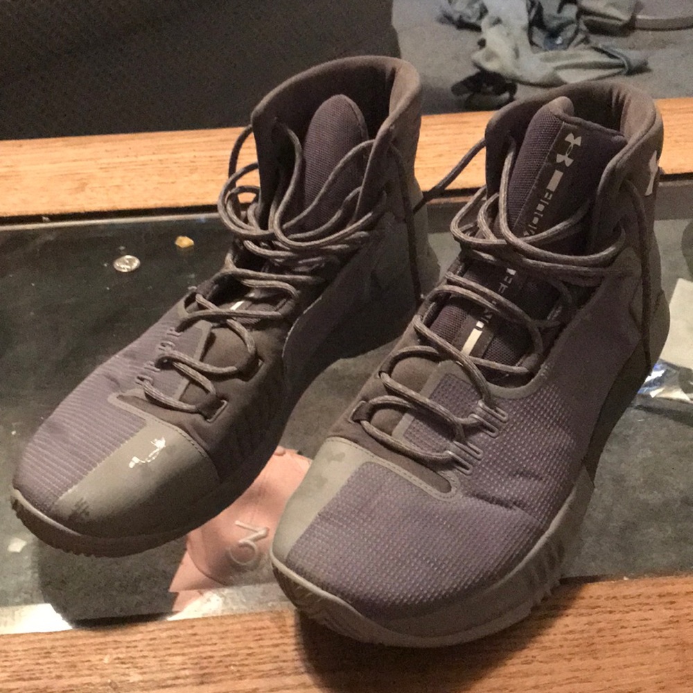 Under Armour Drive 4 Basketball Shoe